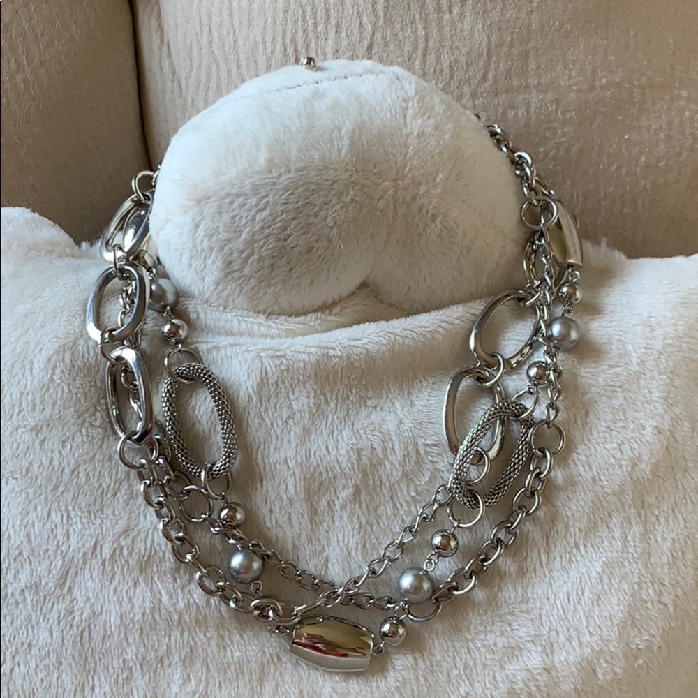 B2GOFREE 🍭New in Bag Premier Design necklace